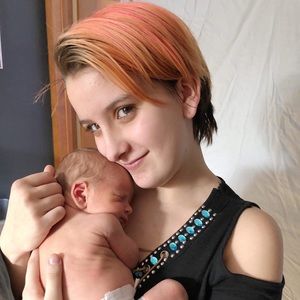 Meet your Posher, Teya